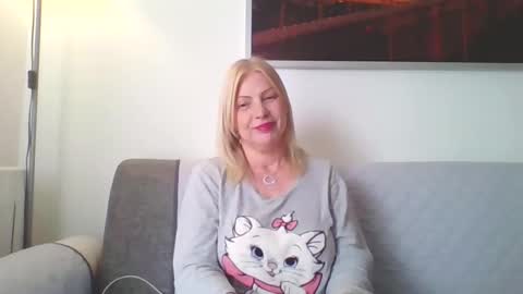 Marlyn online show from 05-12-26, 01:19