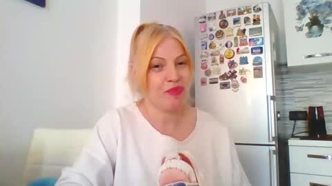 Marlyn online show from 05-15-26, 12:12