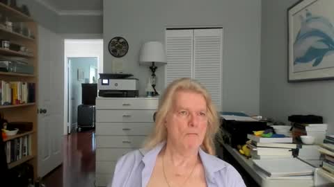 Snapshot of lovestylistwomen chatting on 05-12-26, 01:08 Michael online show from 05-12-26, 01:08