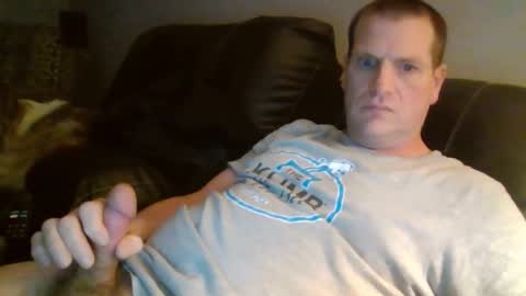 Snapshot of lovetocum37 chatting on 02-03-26, 04:54 lovetocum37 online show from 02-03-26, 04:54