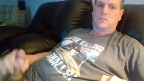 Snapshot of lovetocum37 chatting on 03-19-26, 01:09 lovetocum37 online show from 03-19-26, 01:09