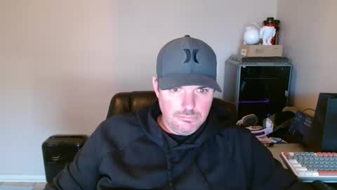 Snapshot of lovetofps chatting on 02-25-26, 12:42 Love2Game online show from 02-25-26, 12:42