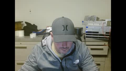 Snapshot of lovetofps chatting on 04-20-26, 05:48 Love2Game online show from 04-20-26, 05:48