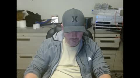 Snapshot of lovetofps chatting on 05-10-26, 08:58 Love2Game online show from 05-10-26, 08:58