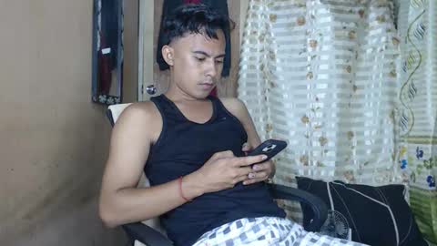 Snapshot of lovetosuckxox chatting on 02-18-26, 09:27 lovetosuckxox online show from 02-18-26, 09:27