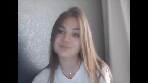 Snapshot of loviesimone chatting on 09-18-25, 10:50 loviesimone online show from 09-18-25, 10:50