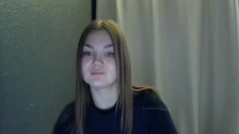 Snapshot of loviesimone chatting on 10-12-25, 01:54 loviesimone online show from 10-12-25, 01:54