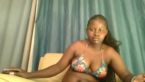 Snapshot of loviett chatting on 06-15-26, 04:04 loviett online show from 06-15-26, 04:04