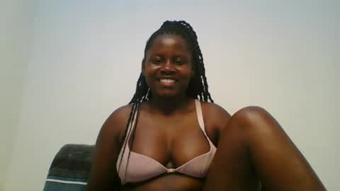 Snapshot of loviett chatting on 07-12-26, 03:25 loviett online show from 07-12-26, 03:25