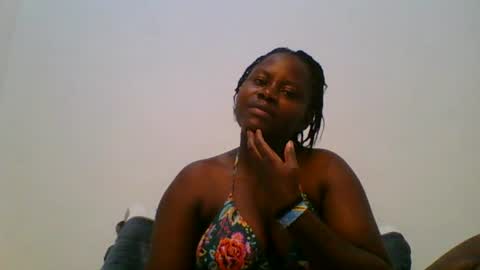 Snapshot of loviett chatting on 07-28-26, 01:12 loviett online show from 07-28-26, 01:12