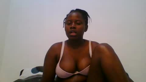 Snapshot of loviett chatting on 07-30-26, 07:02 loviett online show from 07-30-26, 07:02