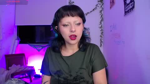 Snapshot of loving_alma chatting on 06-15-26, 02:14 loving_alma online show from 06-15-26, 02:14