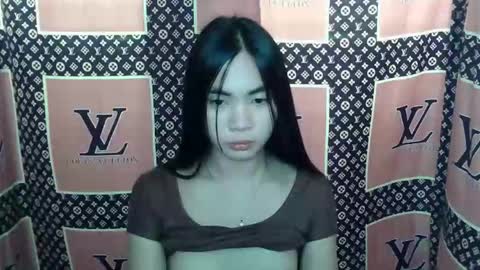 loving_rhean online show from 11-22-25, 02:10