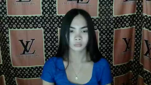 loving_rhean online show from 12-15-25, 02:43