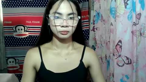 Snapshot of loving_rhean chatting on 05-22-26, 03:35 loving_rhean online show from 05-22-26, 03:35