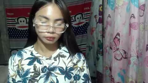 Snapshot of loving_rhean chatting on 06-03-26, 02:33 loving_rhean online show from 06-03-26, 02:33