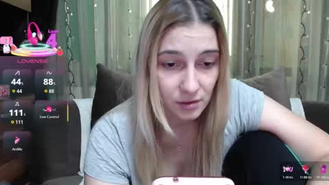 Antonia online show from 10-23-25, 08:57