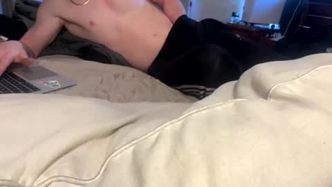 lowkey42011 online show from 11-23-25, 03:28