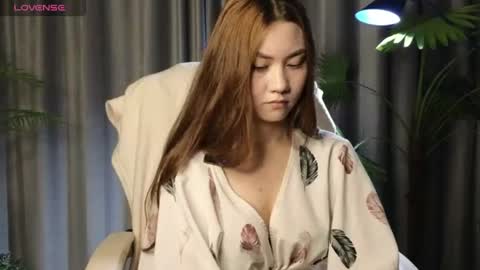 lowkeywild_ online show from 07-09-26, 04:27