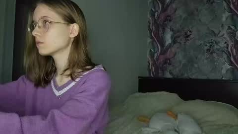 Snapshot of lowress chatting on 03-05-25, 08:21 Karmell online show from 03-05-25, 08:21