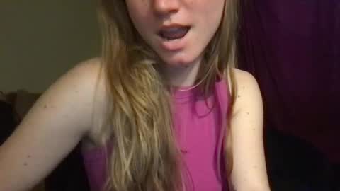 lozivelle online show from 09-15-25, 05:24