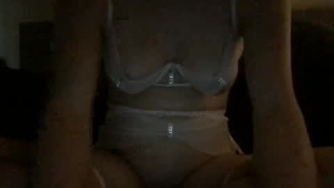 Snapshot of lozivelle chatting on 06-09-26, 06:30 lozivelle online show from 06-09-26, 06:30