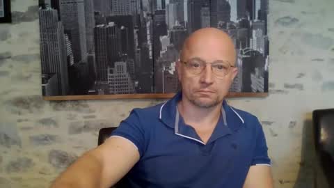 Espigle online show from 04-30-26, 06:20