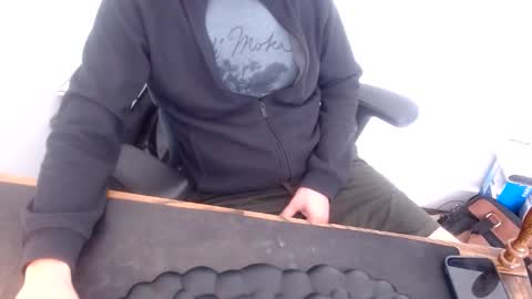 lreed090 online show from 03-26-26, 03:28