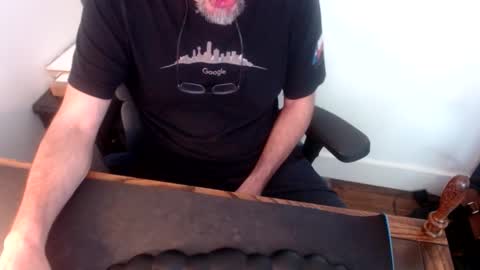 lreed090 online show from 05-13-26, 07:55