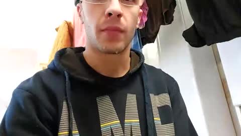 Snapshot of lshot_d chatting on 01-15-25, 08:51 Lshot D online show from 01-15-25, 08:51