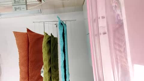 Snapshot of lshot_d chatting on 01-29-25, 12:13 Lshot D online show from 01-29-25, 12:13