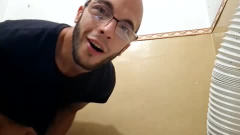 Snapshot of lshot_d chatting on 09-11-25, 09:04 Lshot D online show from 09-11-25, 09:04