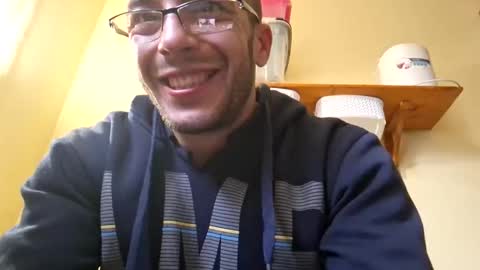 Snapshot of lshot_d chatting on 10-05-25, 12:58 Lshot D online show from 10-05-25, 12:58