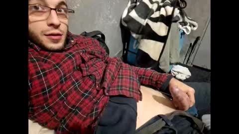 Snapshot of lshot_d chatting on 10-19-25, 03:51 Lshot D online show from 10-19-25, 03:51