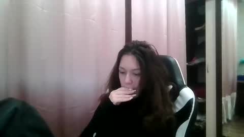 Lu krecia online show from 01-04-25, 06:09