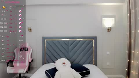 lu_mina online show from 01-11-25, 09:25