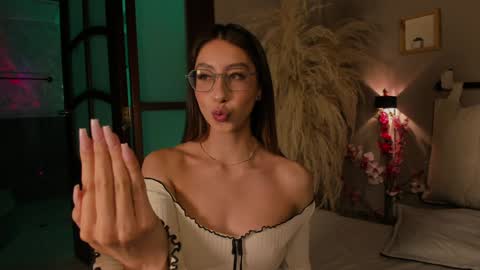  ---Goys incredible photographs online show from 01-11-25, 12:29