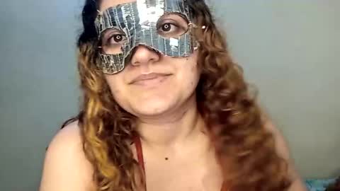 Snapshot of luana363 chatting on 10-31-25, 01:50 luana363 online show from 10-31-25, 01:50