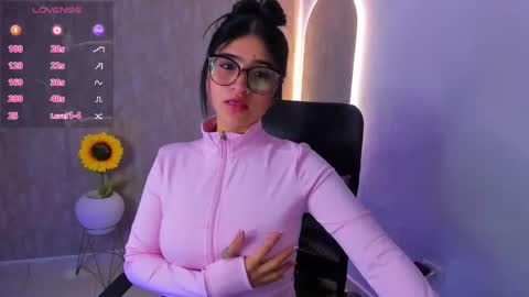 Luana online show from 09-18-25, 12:07