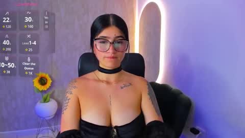 Luana online show from 10-14-25, 12:06