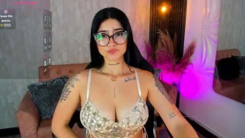 Luana online show from 11-29-25, 12:08
