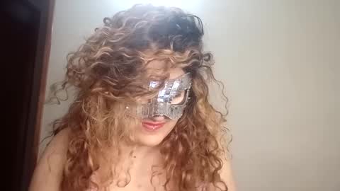 luanapowerful online show from 09-24-25, 02:37