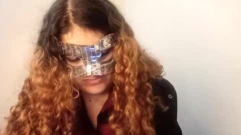 luanapowerful online show from 10-26-25, 02:50