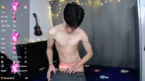 lUAN online show from 12-17-24, 11:49