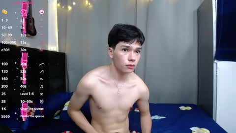 lUAN online show from 12-31-24, 02:36