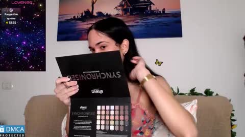 Snapshot of luara_ chatting on 01-11-26, 12:32 luara_ online show from 01-11-26, 12:32