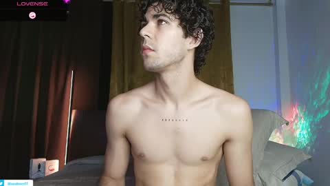 Snapshot of lucaa_ferrer chatting on 04-09-26, 03:17 Luca Ferrer online show from 04-09-26, 03:17