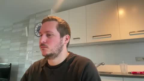 Snapshot of lucas1996_ chatting on 01-07-25, 09:29 Lucas online show from 01-07-25, 09:29