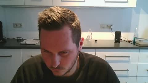 Snapshot of lucas1996_ chatting on 01-28-25, 01:59 Lucas online show from 01-28-25, 01:59