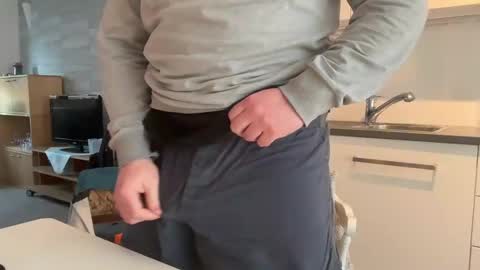 Snapshot of lucas1996_ chatting on 02-04-25, 04:08 Lucas online show from 02-04-25, 04:08